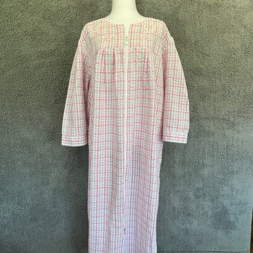 Miss Elaine 3X Embroidered Seersucker Robe Housecoat Pink Plaid Plus Size Zip